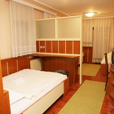 Motel Nana Banja Luka Luaran gambar
